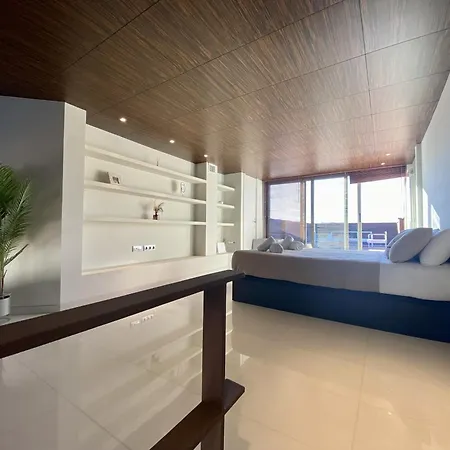 Penthouse With Castle View * 阿利坎特