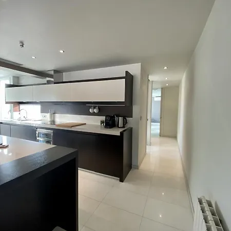 Penthouse With Castle View Apartment *