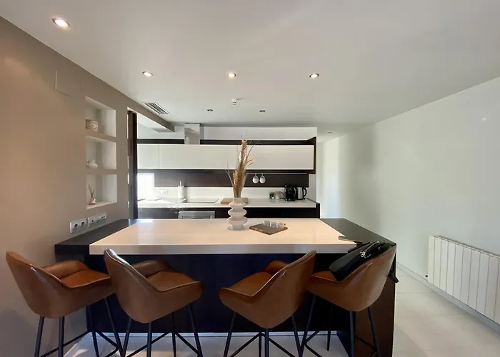 Penthouse With Castle View